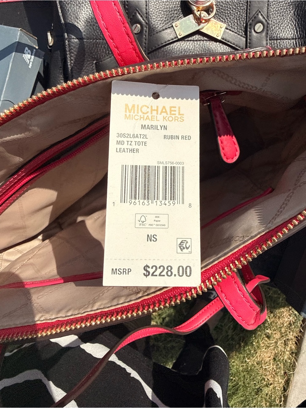 Michael Kors Hot Pink Saffiano Tote with Gold Hardware - Picture 2 of 3